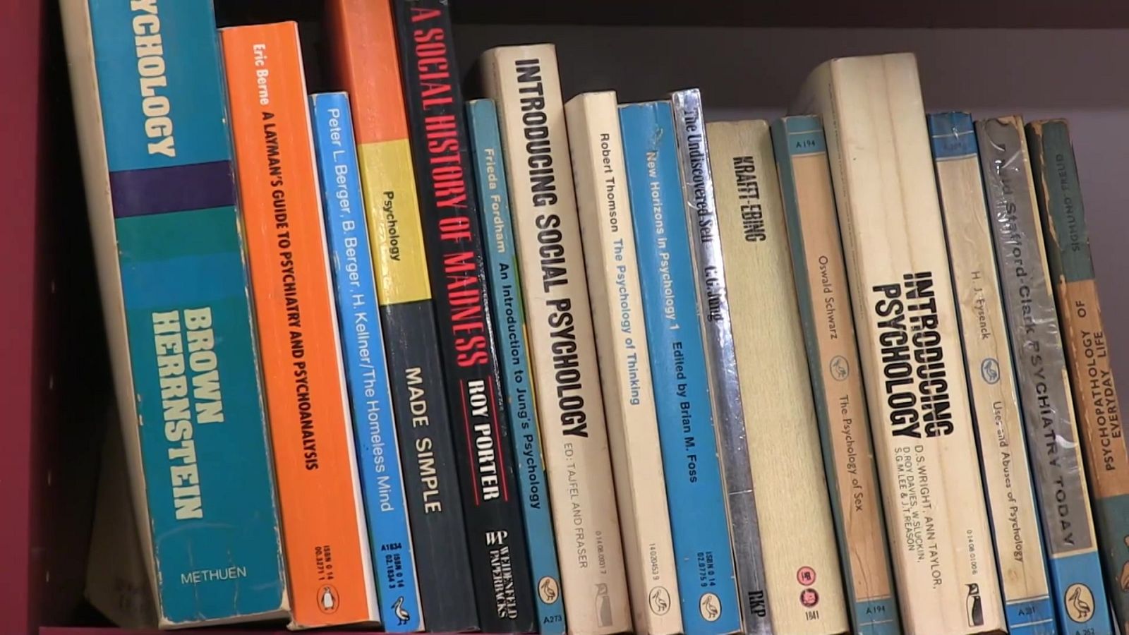 That's English - Intermedio B2.4 - Unit 1B: A change is a good as a rest  - ver ahora