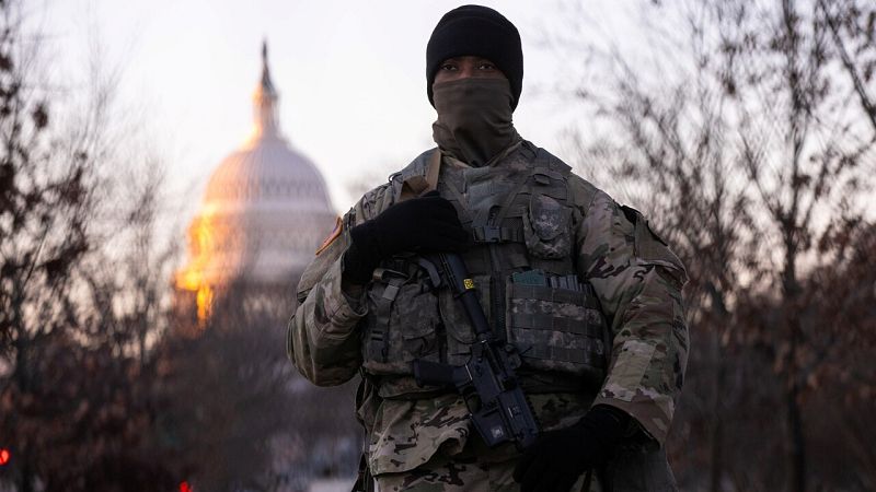 Controles militares y por la COVID-19 y acceso muy restringido para seguir la toma de posesión de Biden