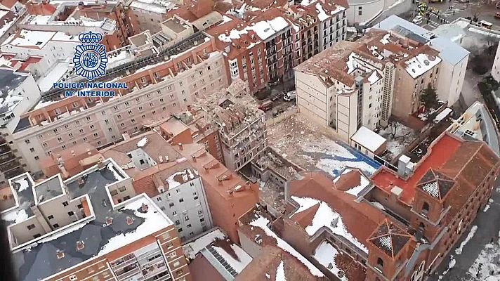 Telediario 1 - Imágenes aéreas de la explosión de un edificio en el centro de Madrid