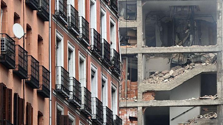 Telediario 1 - Vecinos y testigos, en shock tras la explosión de un edificio del centro de Madrid
