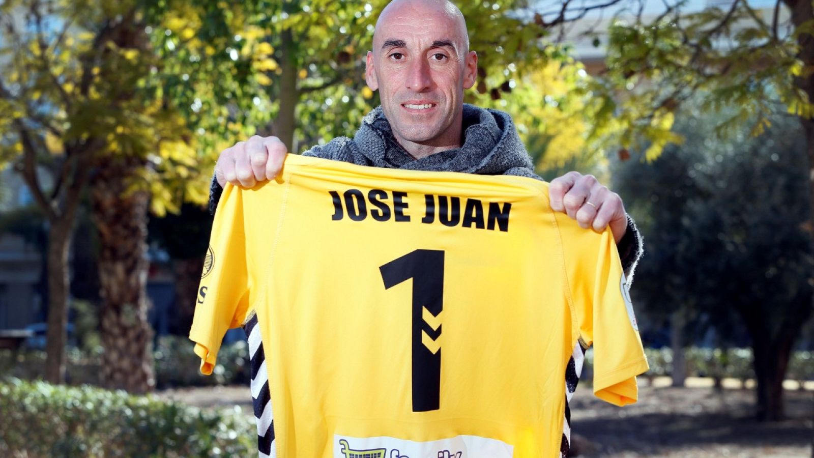 Jose Juan, el héroe del Alcoyano: "Estoy abrumado con lo que me está pasando"