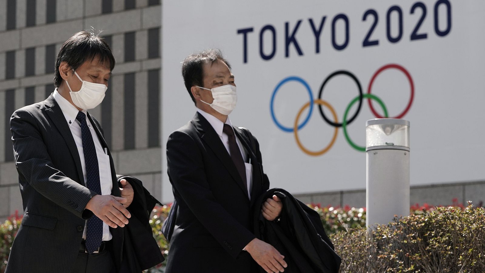 Los Juegos de Tokio, en el aire