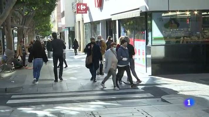 Noticias Andalucía - Almería, la primera capital andaluza a punto del cierre de su actividad no esencial