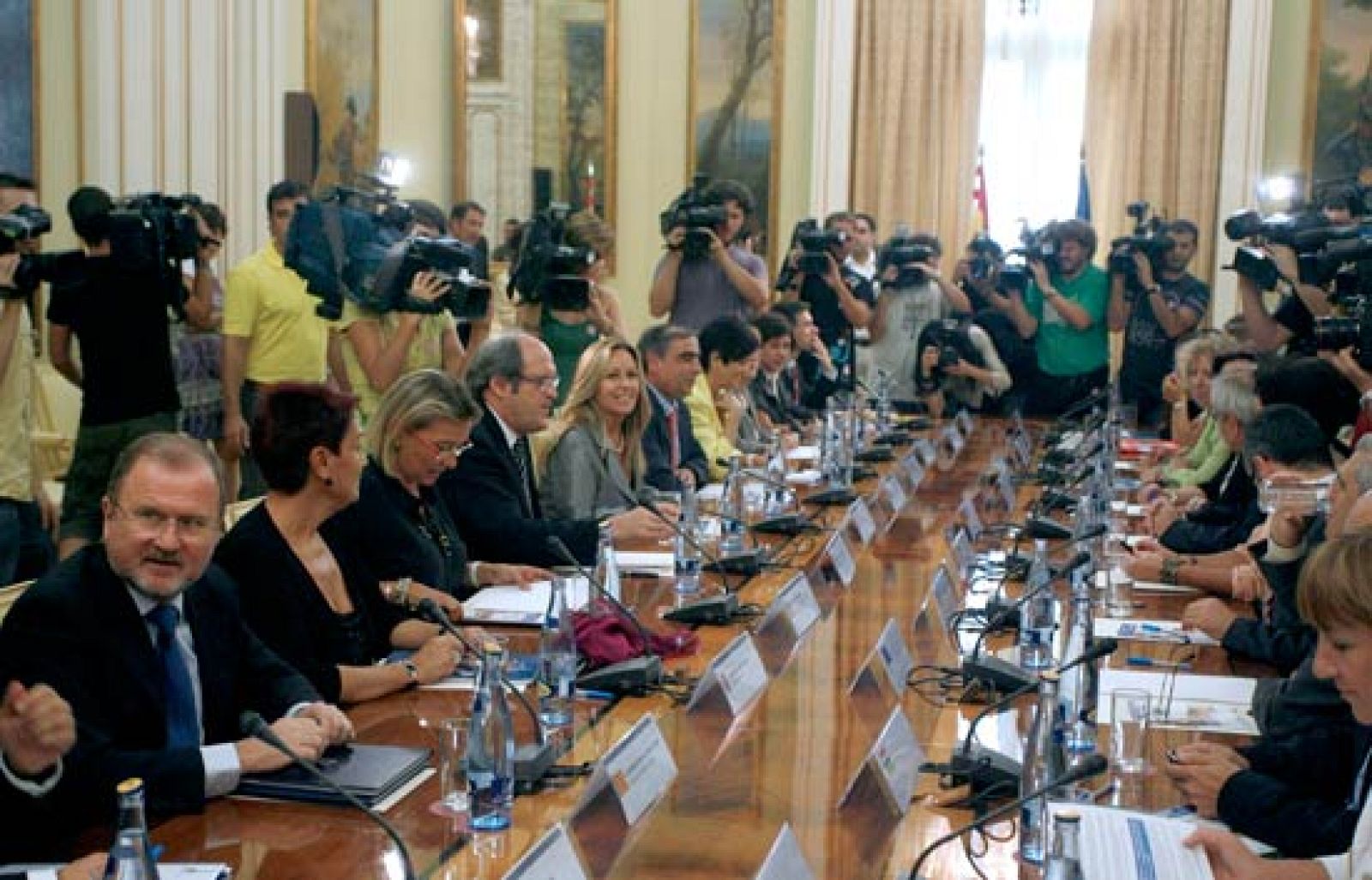 Telediario 2 en cuatro minutos - 01/09/09 | Ver