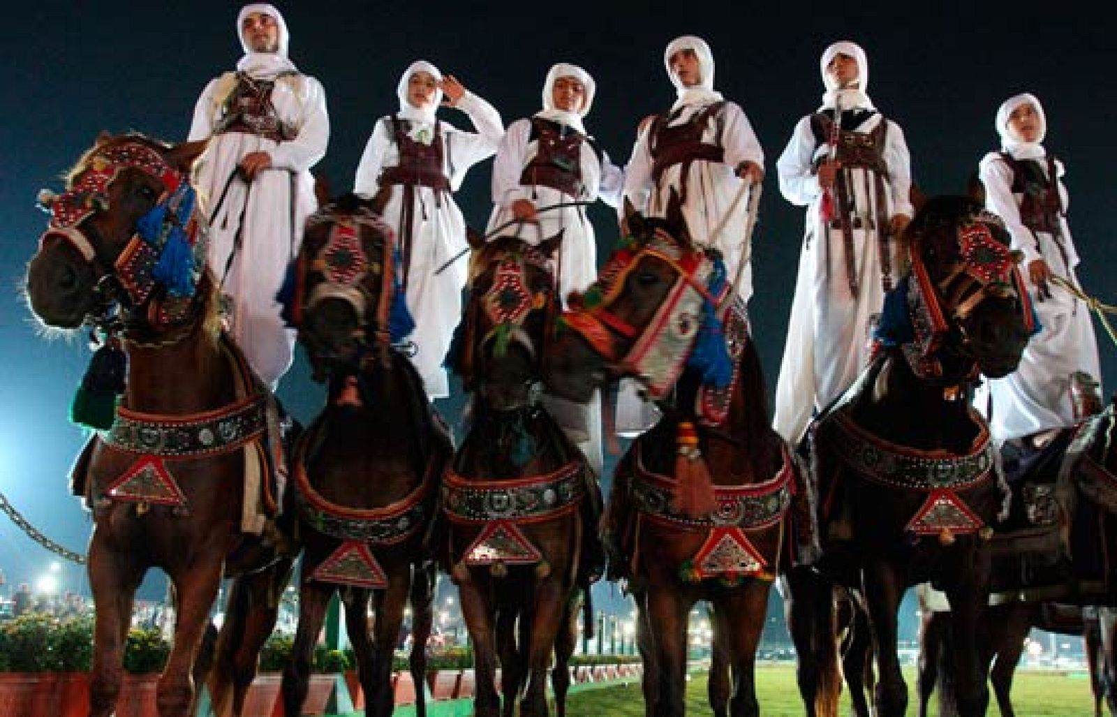 El coronel Gaddafi celebra 40 años de su llegada al poder en Libia tras un golpe de estado | Ver