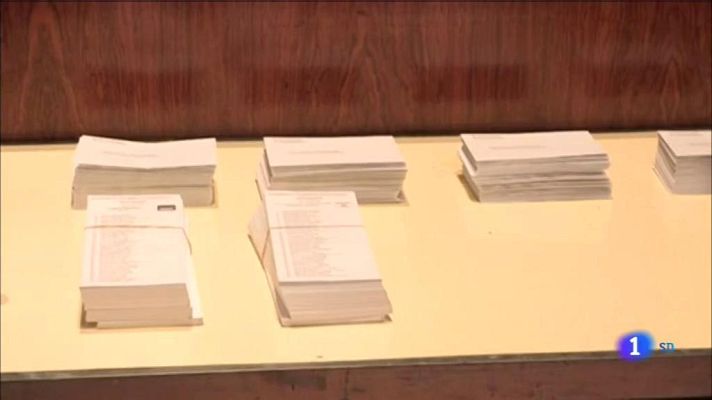 L'Informatiu - Els membres de les meses electorals del 14F reben un manual amb mesures sanitàries