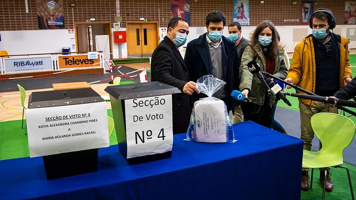 Telediario 1 - Portugal celebra este domingo sus elecciones presidenciales con la pandemia disparada
