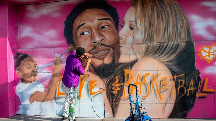 Telediario 1 - Un año después de la muerte de Kobe Bryant: un gran legado y disputas por el dinero