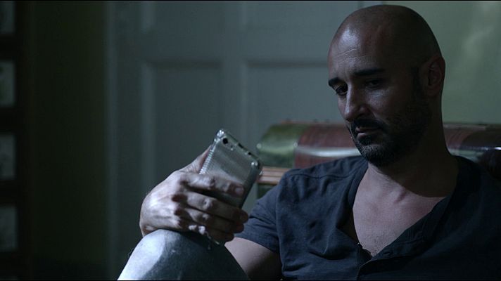 La caza - El sargento Selva visita a Víctor Gamero