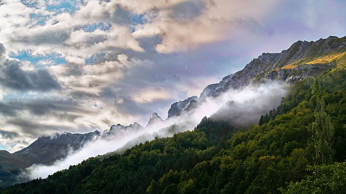 El tiempo - Intervalos de viento fuerte en Pirineos, Baleares, interior sudeste peninsular y litoral de Alborán