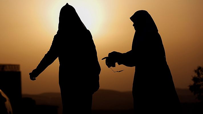  - Mujeres bajo bloqueo en Gaza: Sus luchas para derribar muros