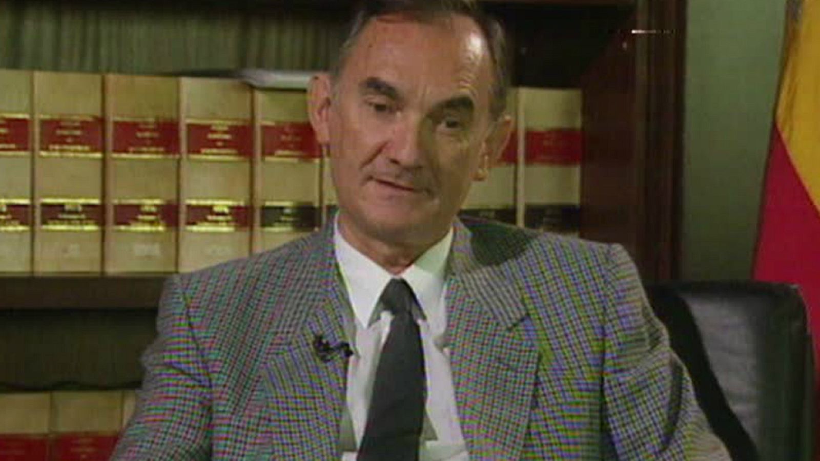 Francisco Tomás y Valiente en 'Cada mañana' (1991) - Programas y Concursos en el Archivo de RTVE | Ver