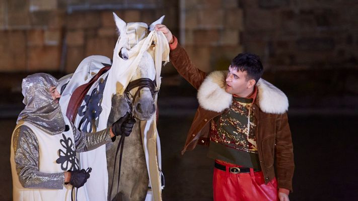 Maestros de la costura - La gualdrapa de los aprendices no encaja en los caballos