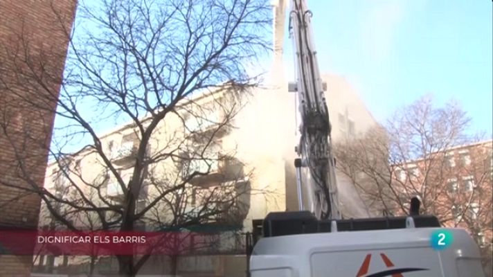 La Metro - Dignificar els barris, Reciclar roba i Tecnologia espacial