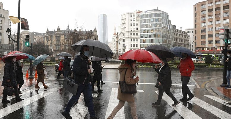 Telediario 1 - Veintidós contagios en un brote de coronavirus en un edificio de Bilbao