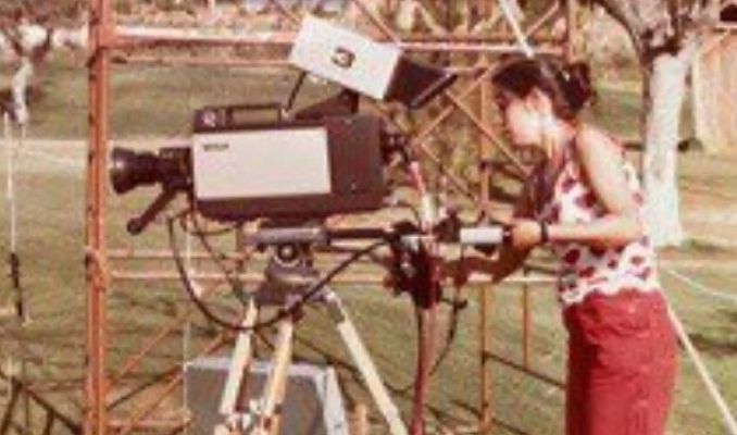 Telediario 1 - Pilar Alonso, una de las mujeres pioneras como cámara de televisión: "No me dejaban entrar a los estadios"