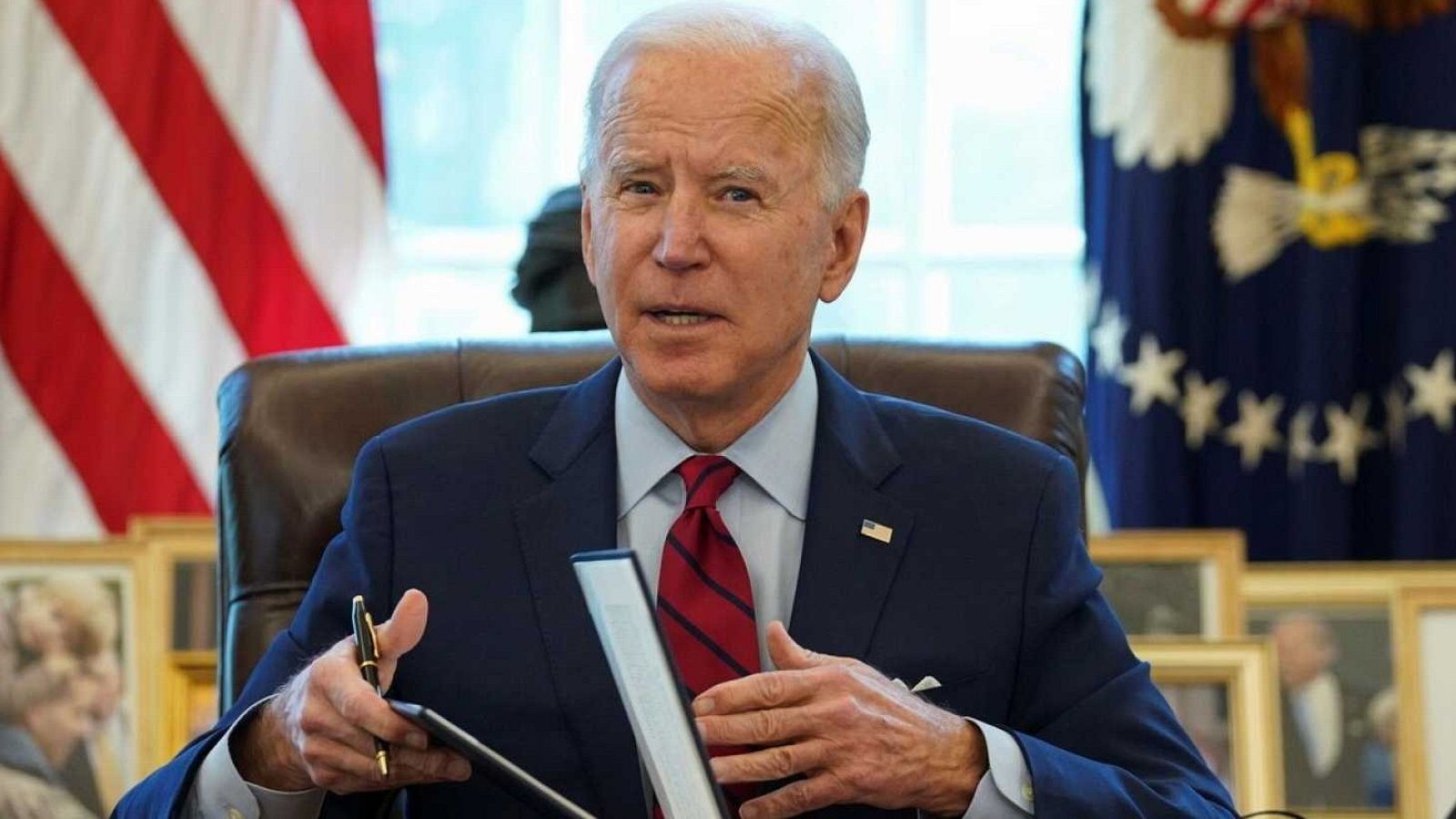 Biden revierte la política de Trump con la firma de diferentes decretos al inicio de su mandato | Ver