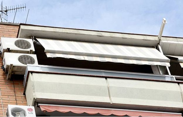  - Muere al caerle una suicida