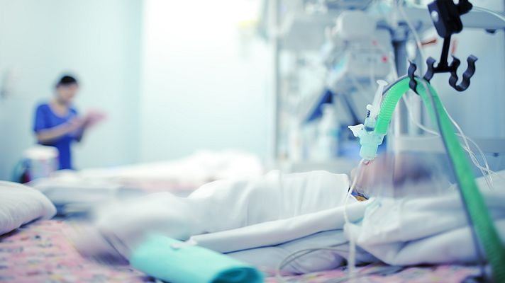 La hora de La 1 - Juzgan a dos enfermeras por la muerte de una niña