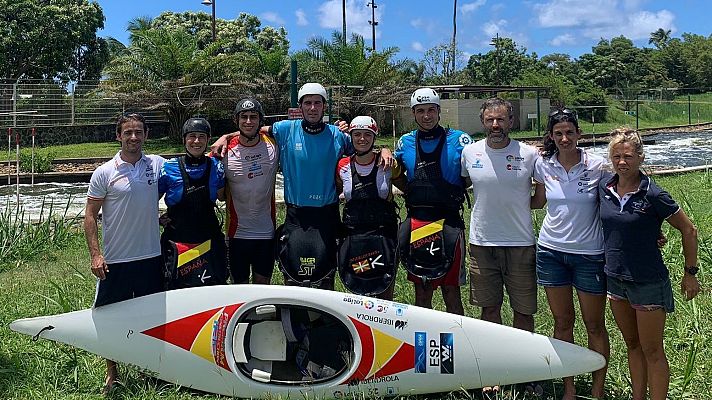  - El piragüismo español en aguas bravas se prepara para Tokio en la isla de la Reunión