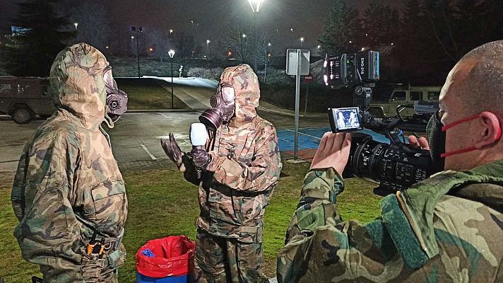 España Directo - Un capitán de ejército desinfectando zonas de COVID