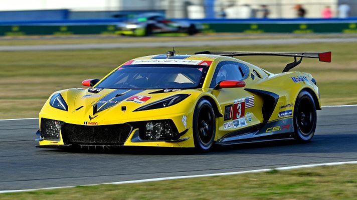 Telediario 1 - Antonio García gana en Daytona en memoria de Adrián Campos