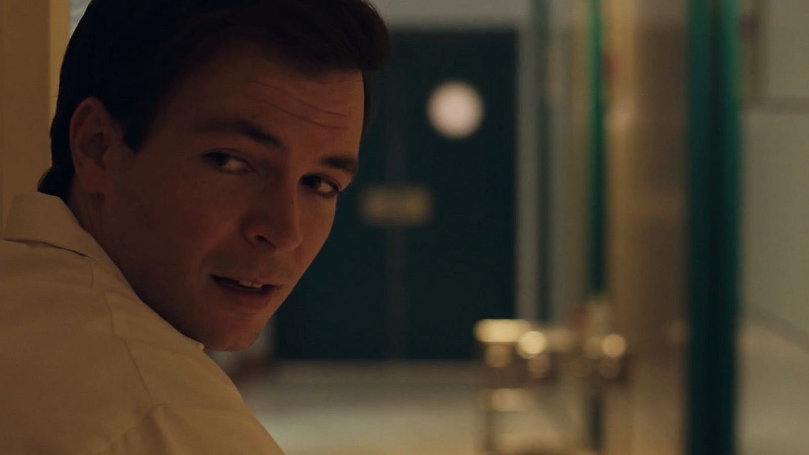 Jorge le pide una primera cita a María Alcántara