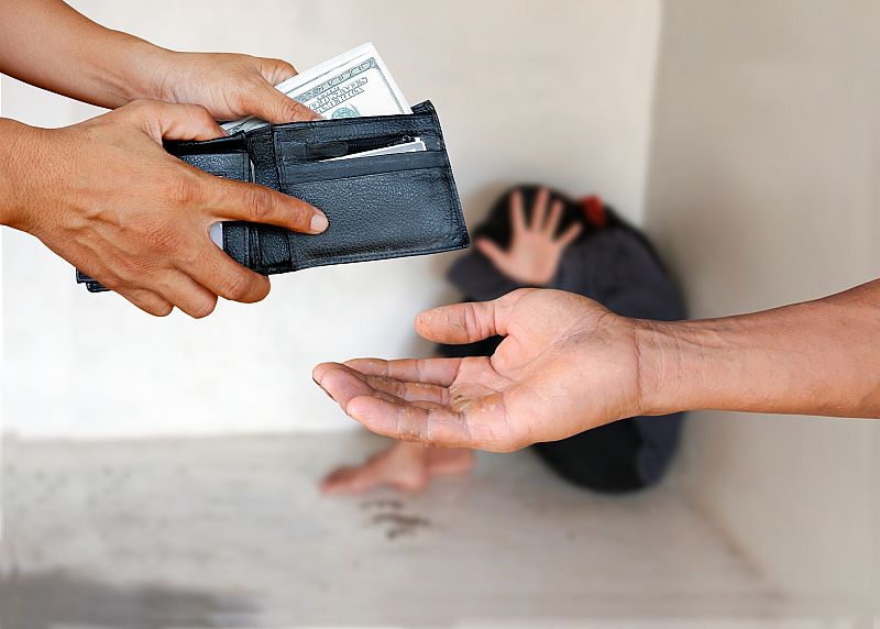 Las mujeres prostituidas, desprotegidas y abandonas ante la pandemia: "Nos han dejado sin alternativa" | Ver