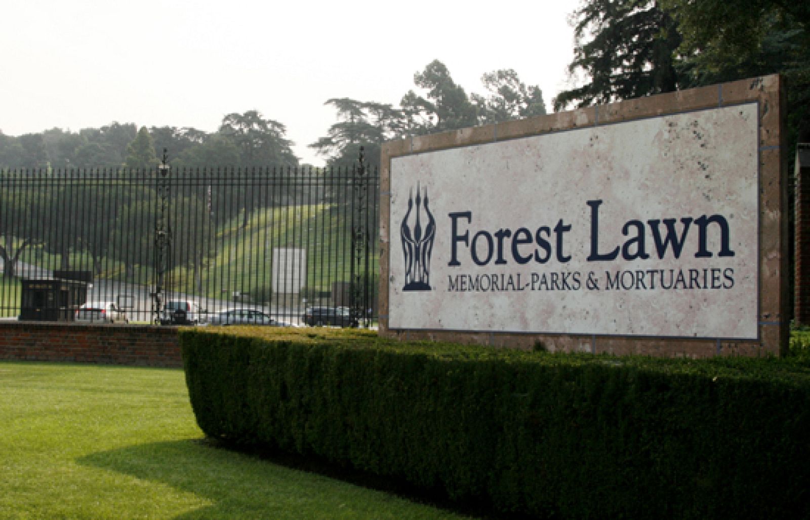 Más de dos meses después de su muerte, Michael Jackson descansará por fin | Ver