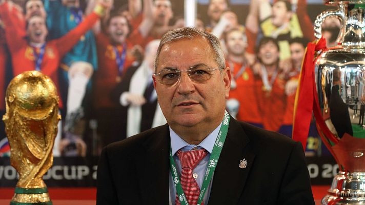 Telediario 1 - Ginés Meléndez, 'padre' de la cantera del fútbol español, se jubila