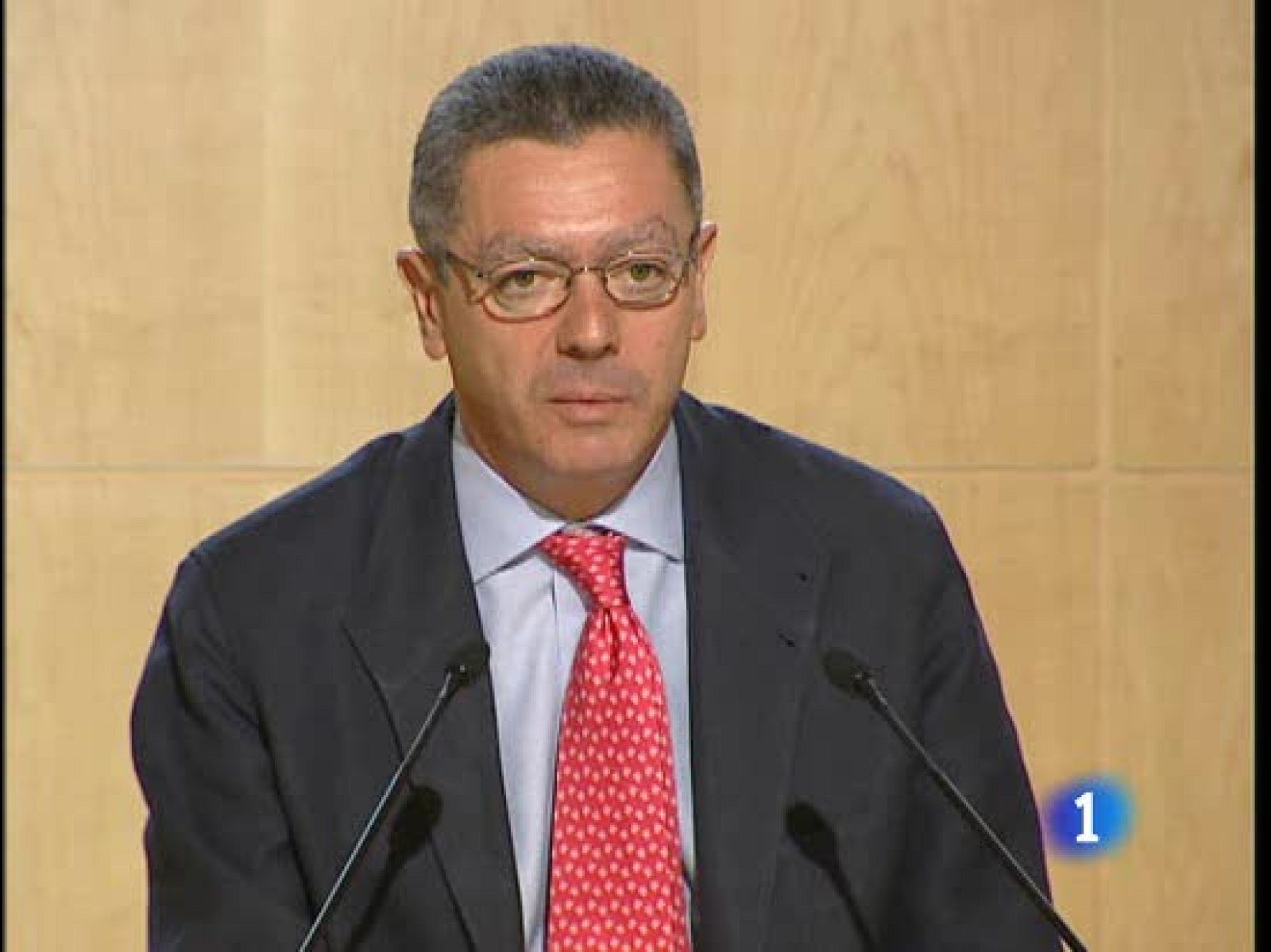 Un día después de que se hiciera público el informe de la Comisión de Evaluación del COI sobre las ciudades candidatas a los Juegos de 2016, el alcalde de Madrid, Alberto Ruiz Gallardón, ha asegurado que asumirá la responsabilidad.