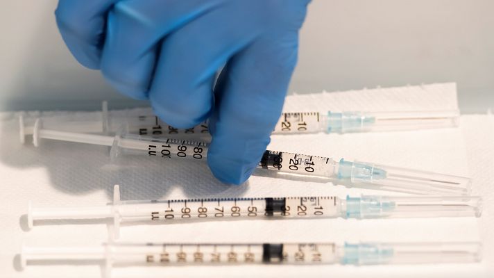 Telediario 1 - Telediario 2 en 4' - 04/02/21