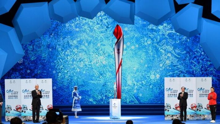  - Los JJ.OO de Invierno Beijing 2022 presentan la antorcha olímpica