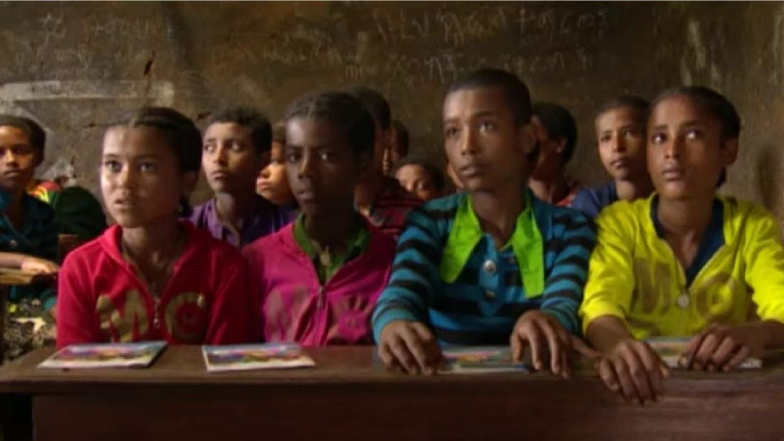 En España hay 18.000 niñas en riesgo de mutilación genital | Ver