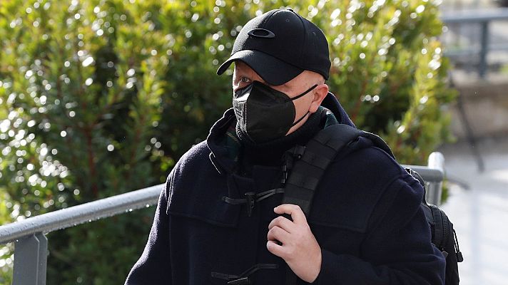 Informativo 24h - Paco Sanz, el 'hombre de los 2.000 tumores', acepta dos años de cárcel por estafa