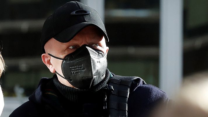 Telediario 1 - El hombre de los '2.000 tumores' acepta dos años de cárcel