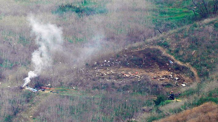 Telediario 1 - El piloto de Kobe Bryant se desorientó tras saltarse la prohibición de volar entre las nubes