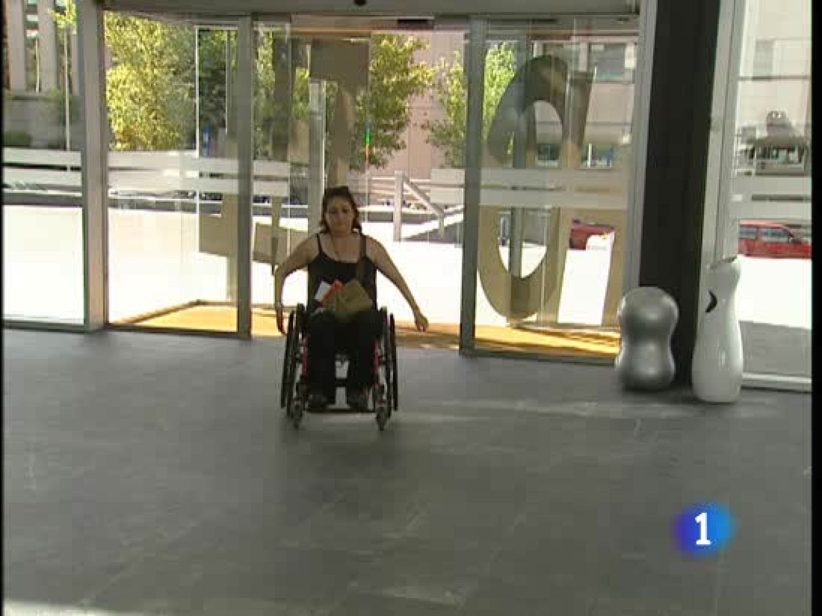 Sólo el 10 % de los hoteles españoles está adaptado para las necesidades de los discapacitados | Ver