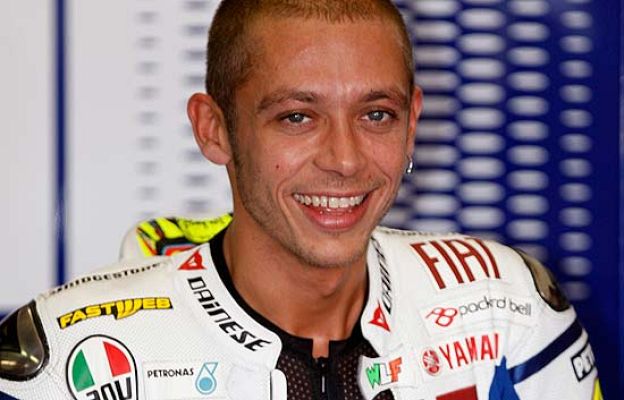  - Rossi comienza dominando en casa