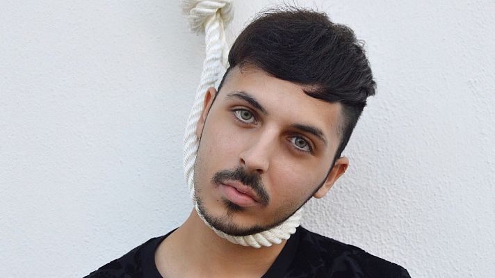 Telediario 1 - 'Eighteen', una oda al respeto que arrasa en las redes