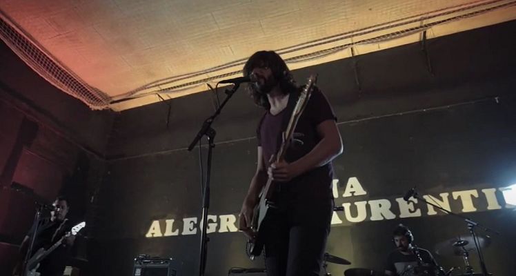 Un país para escucharlo - El verbo odiado "Nada que celebrar"