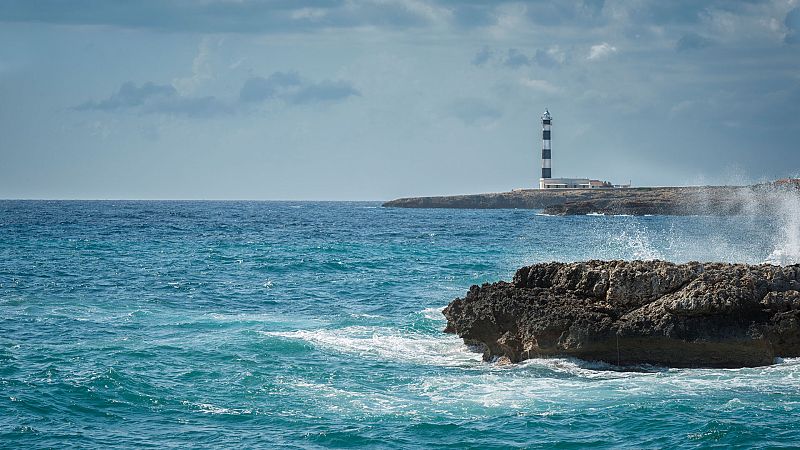 Intervalos de viento fuerte en el bajo Ebro, Pirineos y Menorca . ver ahora