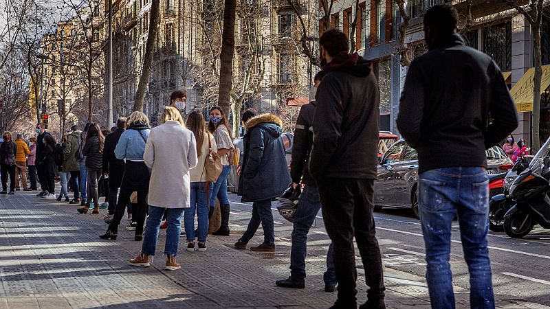 El Govern recomienda franjas horarias para votar con seguridad y llevar la papeleta de casa