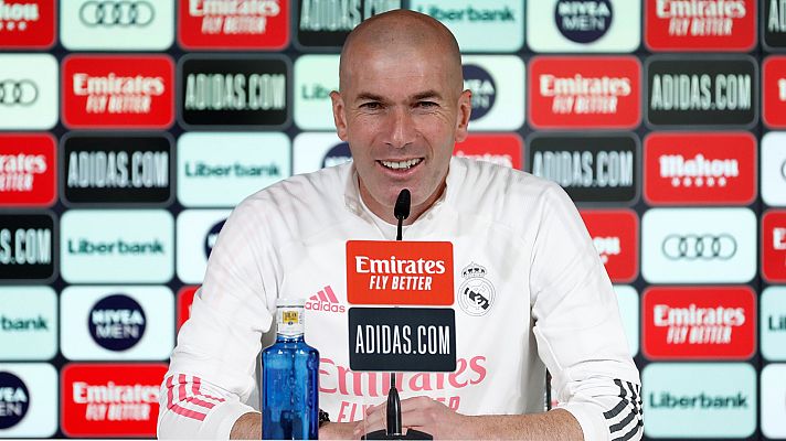 Telediario 1 - Zidane recupera a Carvajal y a Lucas mientras evita hablar sobre su futuro