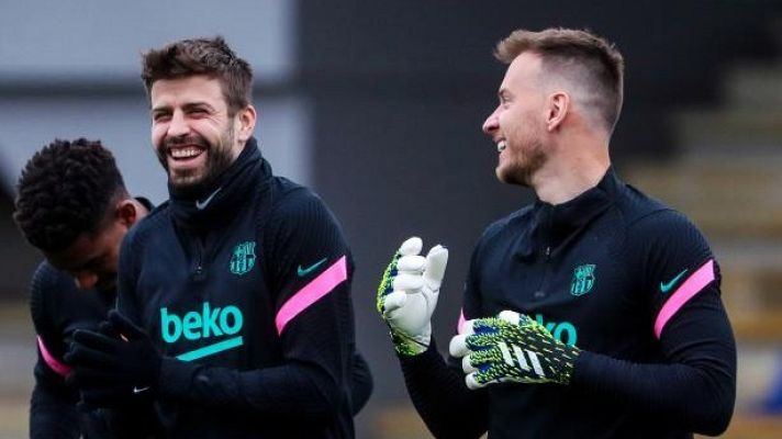 Telediario 1 - Piqué, listo para reaparecer en el Barça - PSG de Champions