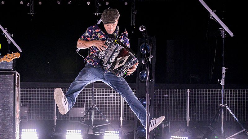 Joan Garriga i el Mariatxi Galàctic - Mariatxis Trance