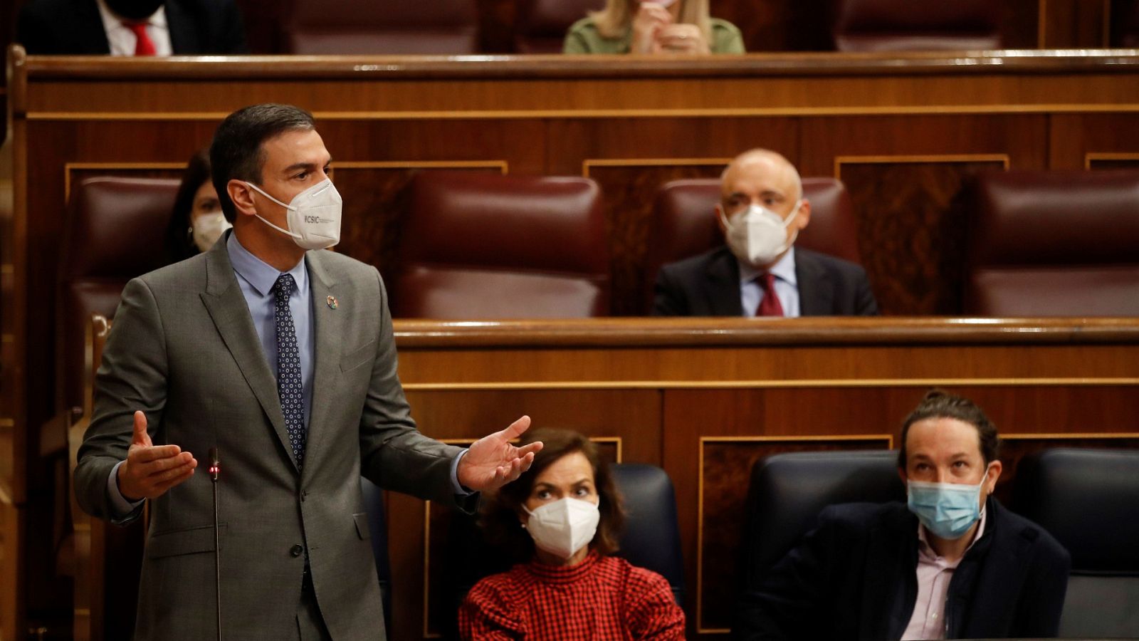 Sánchez pide a PP y Cs que rompan sus pactos de gobierno con la ultraderecha