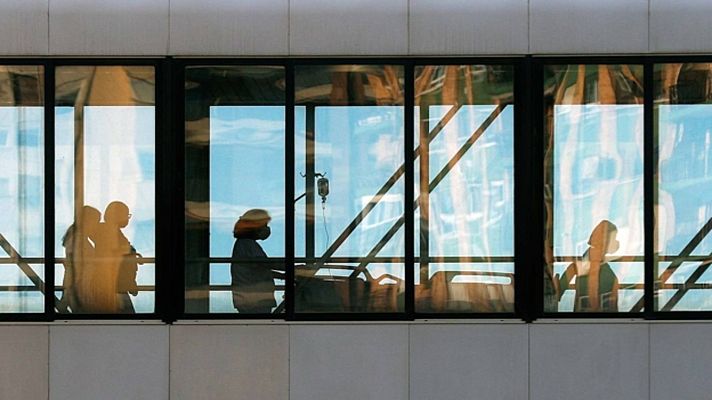 La hora de La 1 - El paciente más antiguo por coronavirus recibe el alta