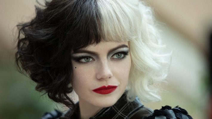 Telediario 1 - Emma Stone es Cruella de Vil en la nueva película protagonizada por la villana de '101 dálmatas'