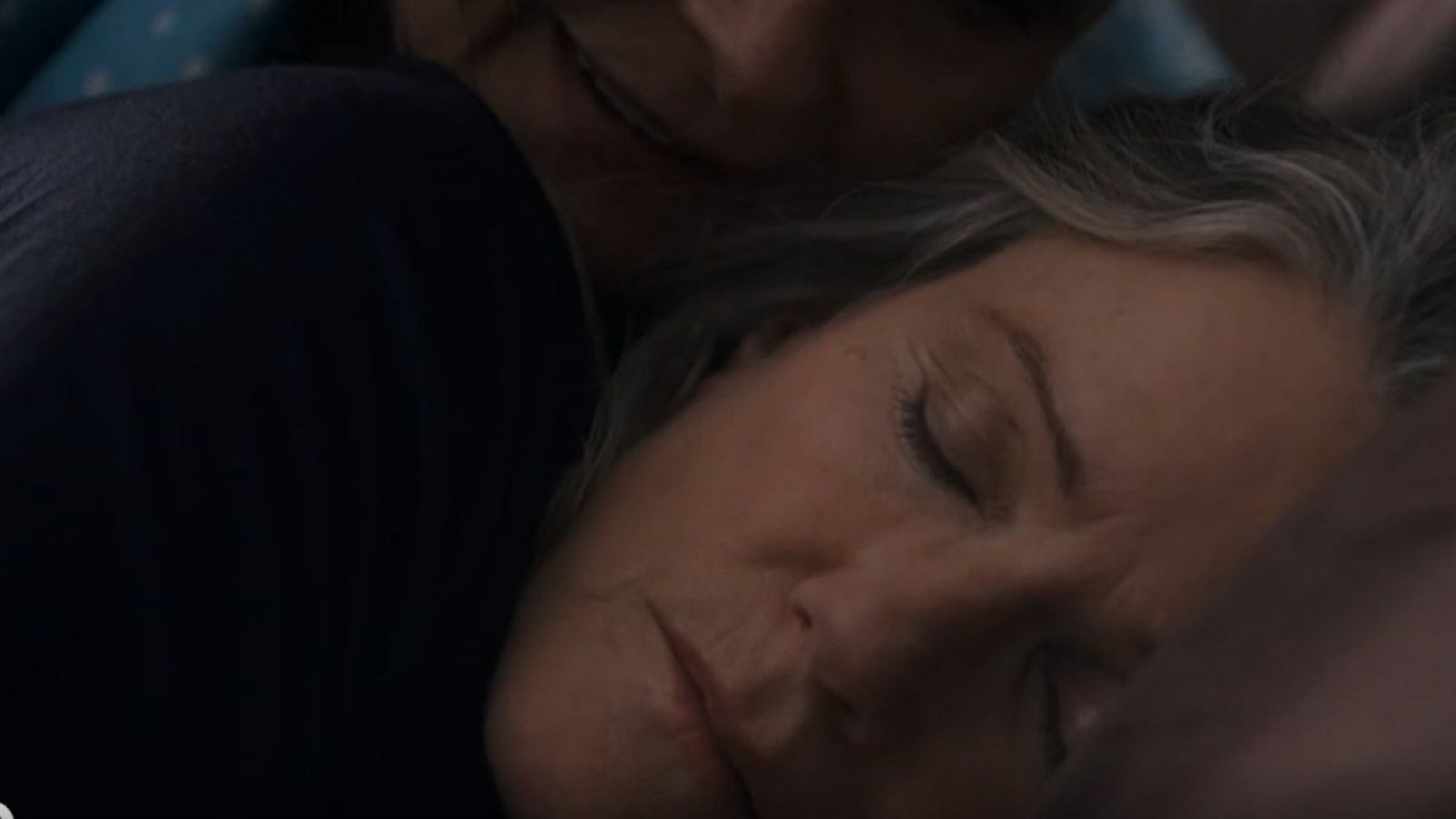 'Entre nosotras', una historia de amor en la madurez, candidata de Francia a los Oscar- RTVE.es | Ver